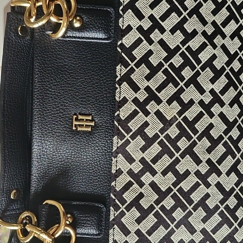 Tommy Hilfiger Estella II-Shopper-Geometric Jacquard Bag - Picture 2 of 8